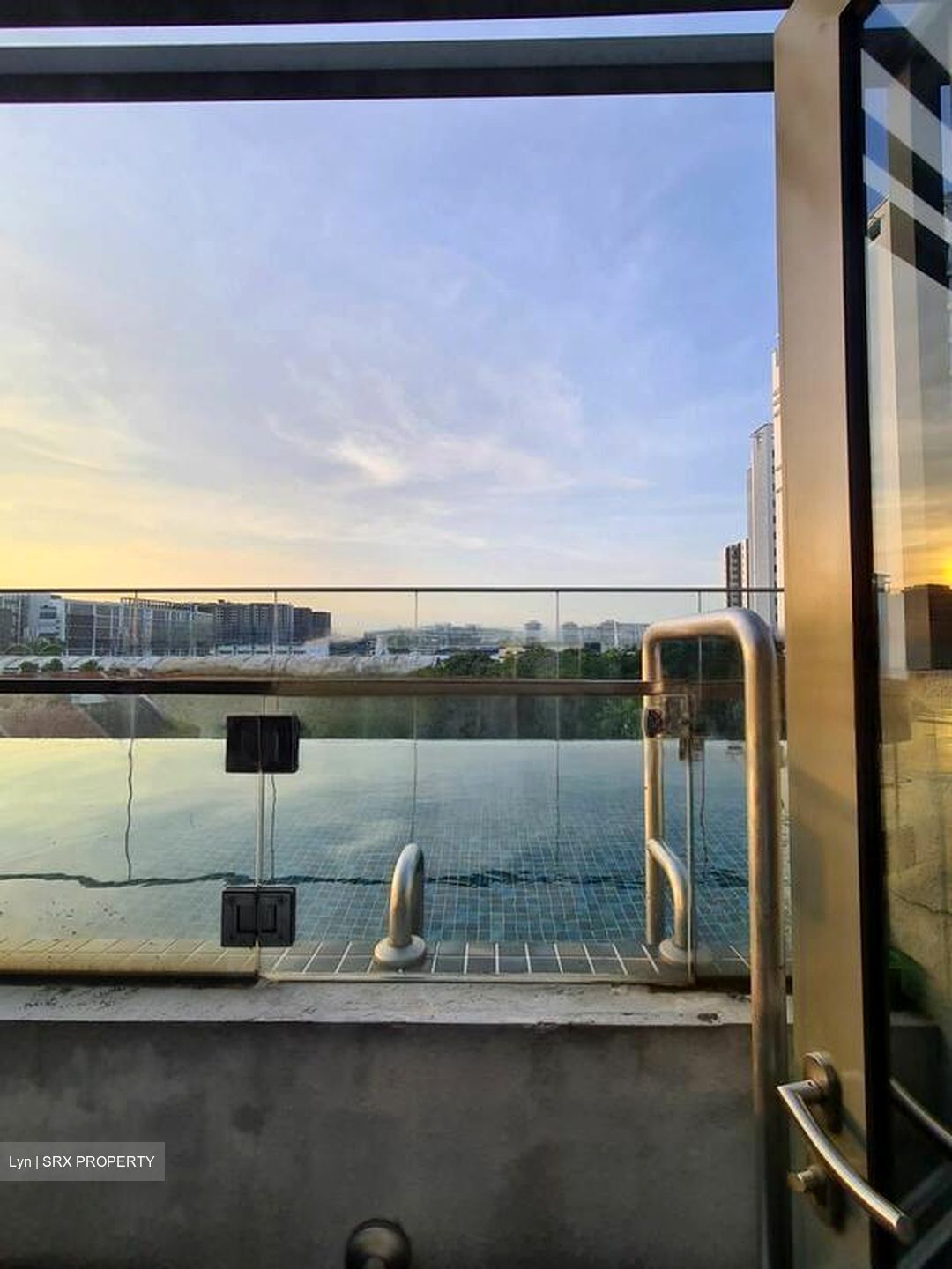 Smart Suites (D14), Apartment #469343611